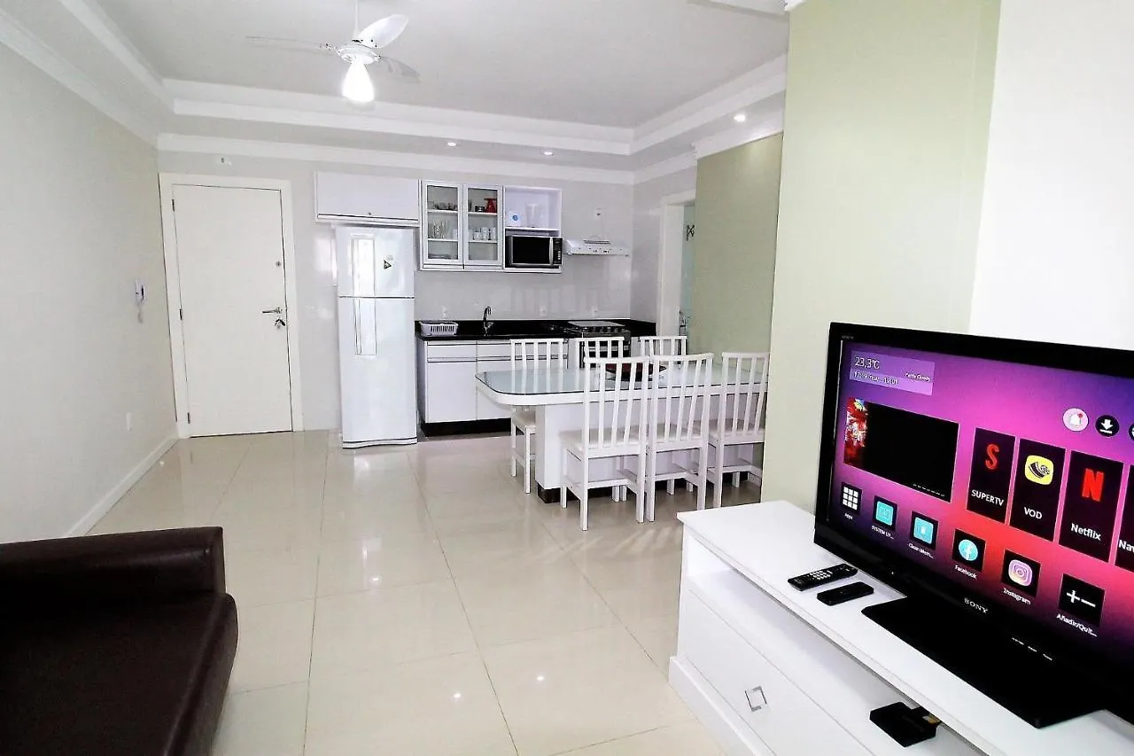 1053 - Praia De Bombinhas Locacao De Temporada - Residencial Egidio Pinheiro Apto 302 B