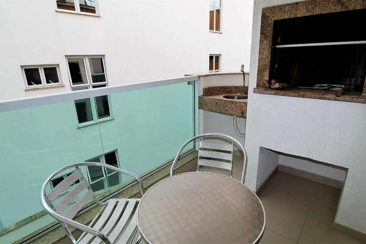 1053 - Praia De Bombinhas Locacao De Temporada - Residencial Egidio Pinheiro Apto 302 B
