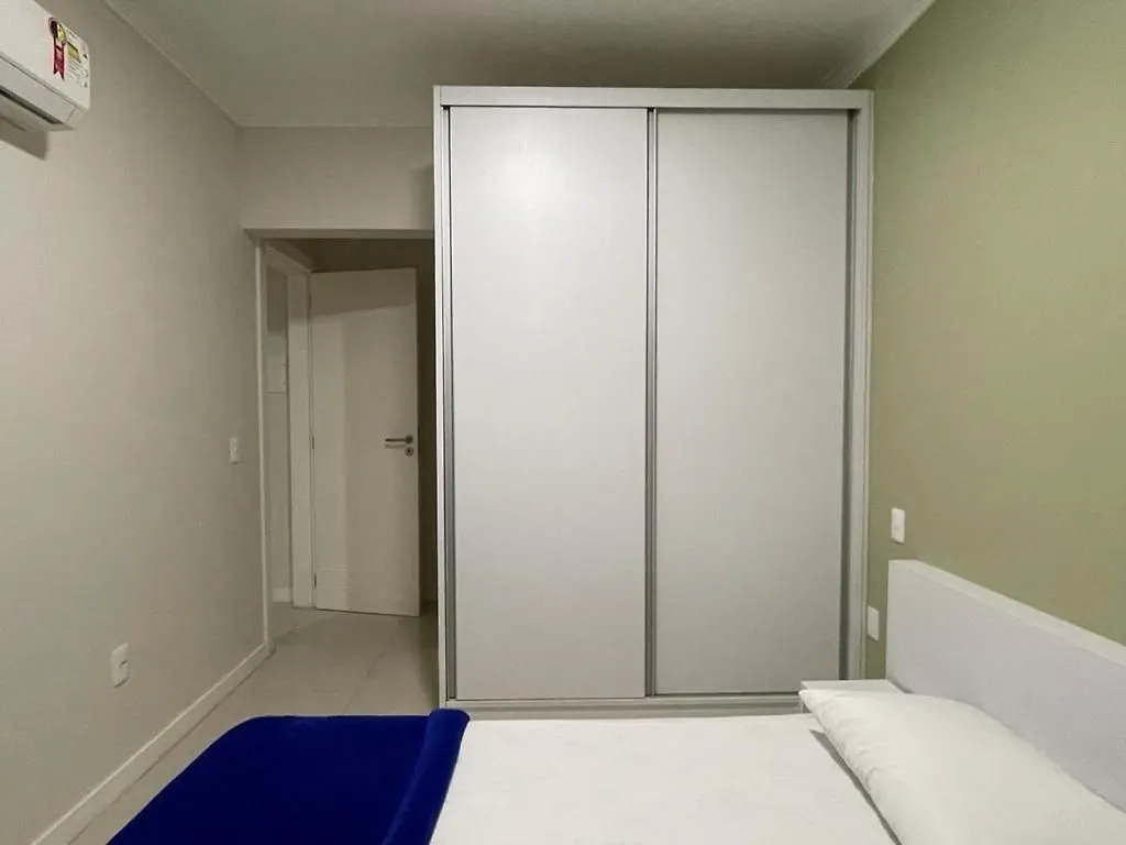 דירה 1053 - Praia De Bombinhas Locacao De Temporada - Residencial Egidio Pinheiro Apto 302 B